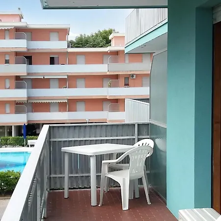 Apartamento Stunning In With Kitchenette Bibione